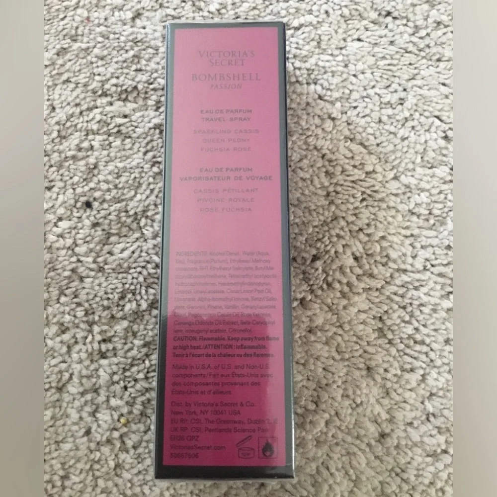 Victoria's Secret Bombshell Passion Travel Fragrance NWT - Picture 2 of 7